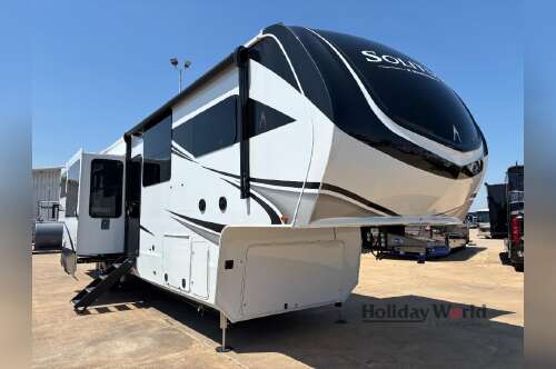 2026 Grand Design Solitude 376RD / 376RD-R in league city TX