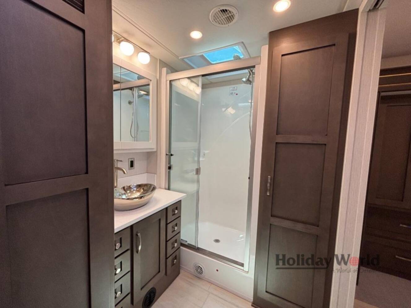 A photo of this 2026 Newmar Grand Star 3948