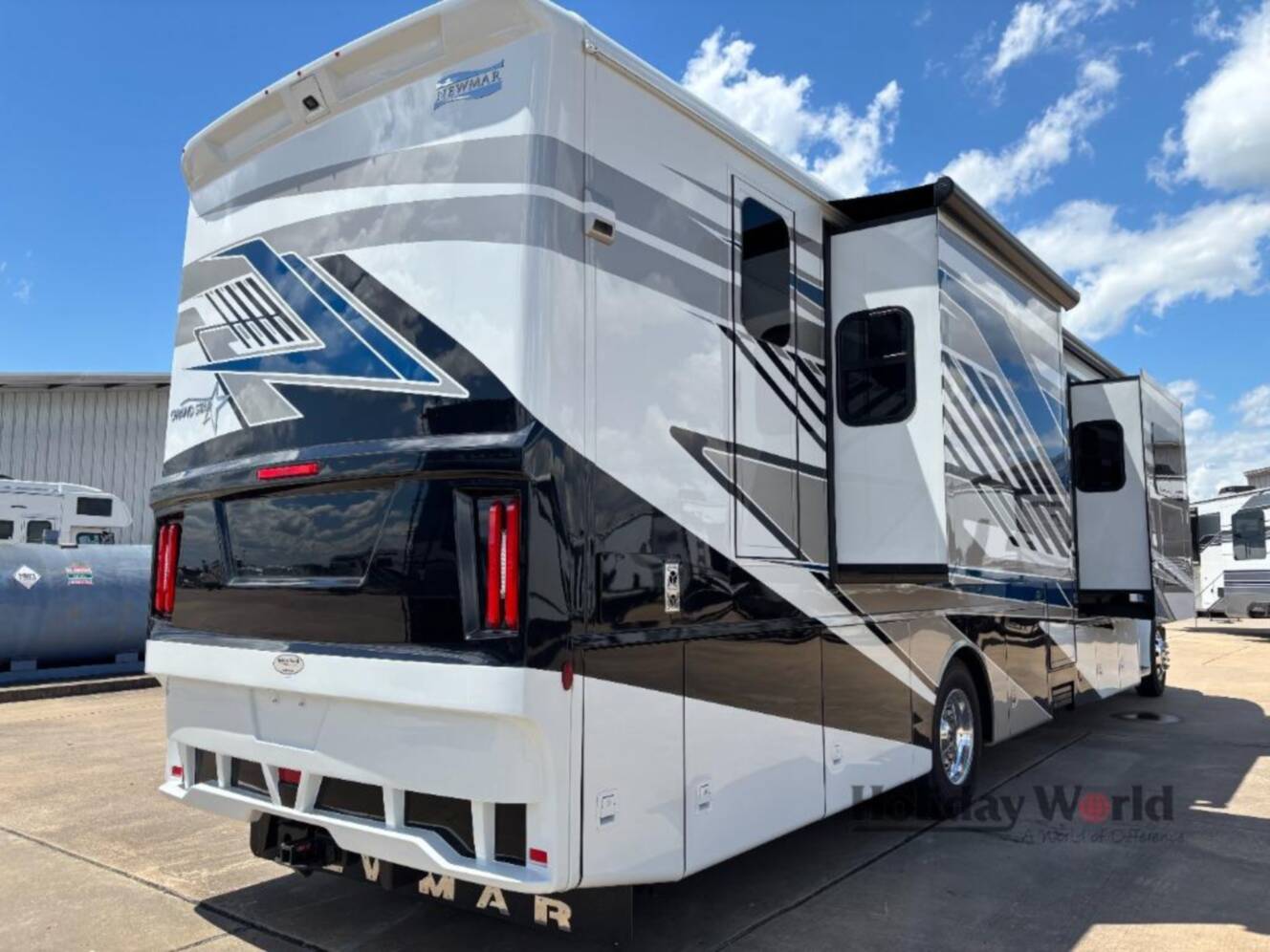 A photo of this 2026 Newmar Grand Star 3948