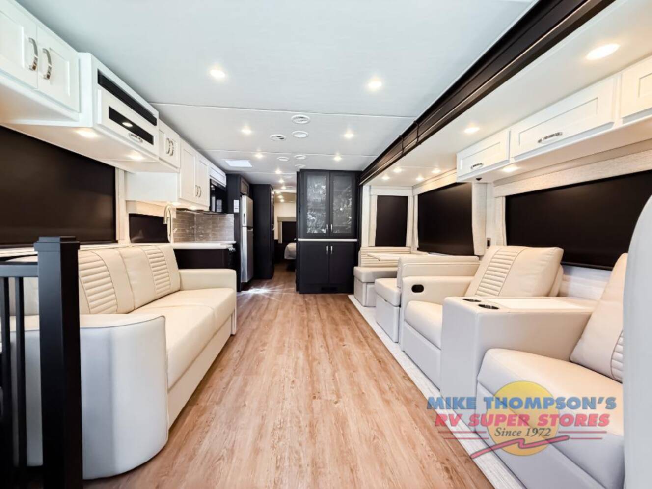 A photo of this 2026 Newmar Bay Star 3626