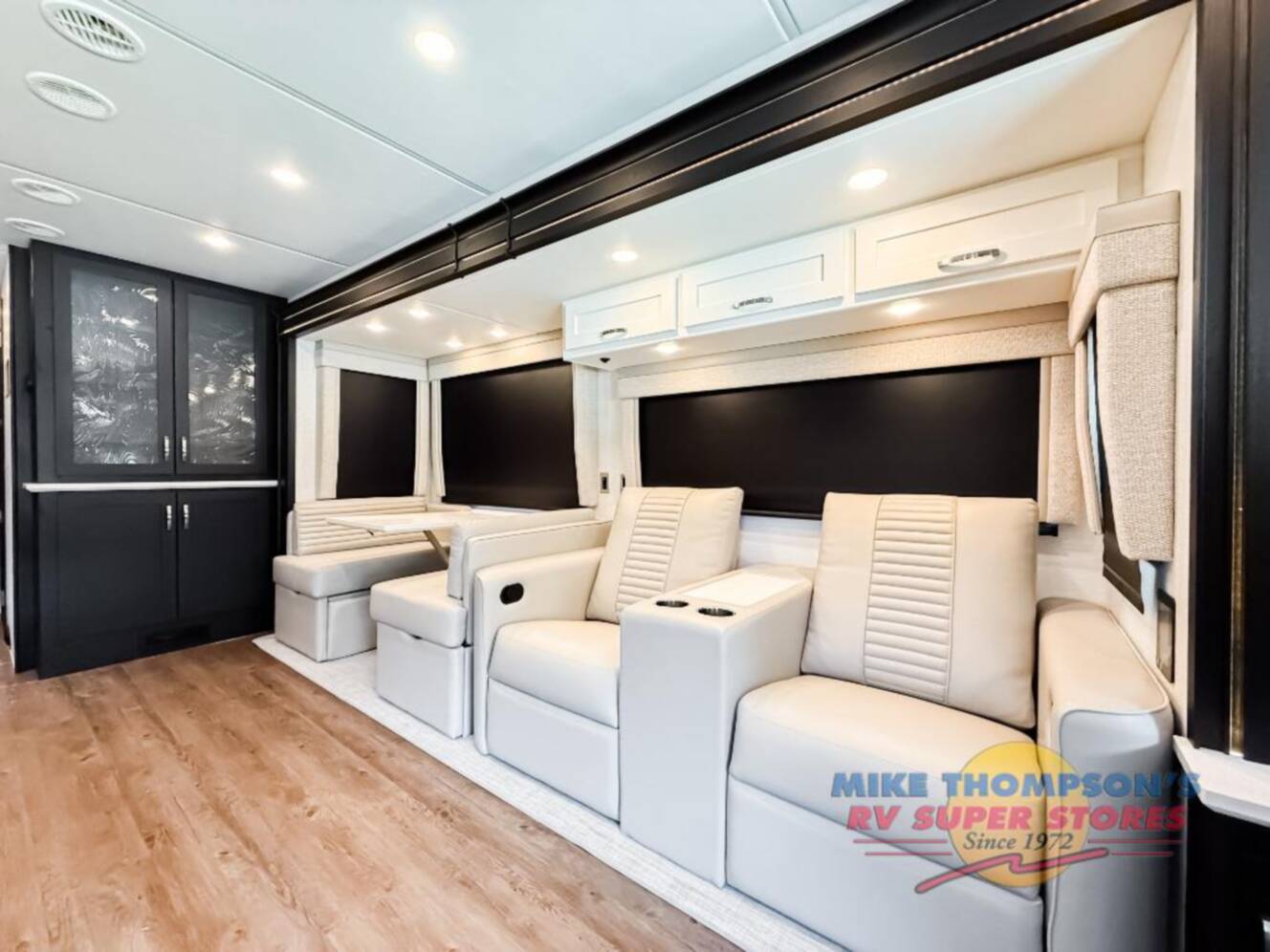 A photo of this 2026 Newmar Bay Star 3626