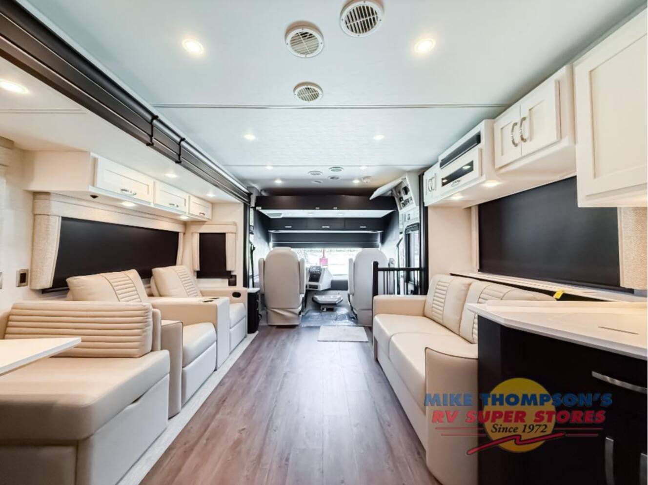 A photo of this 2026 Newmar Bay Star 3626