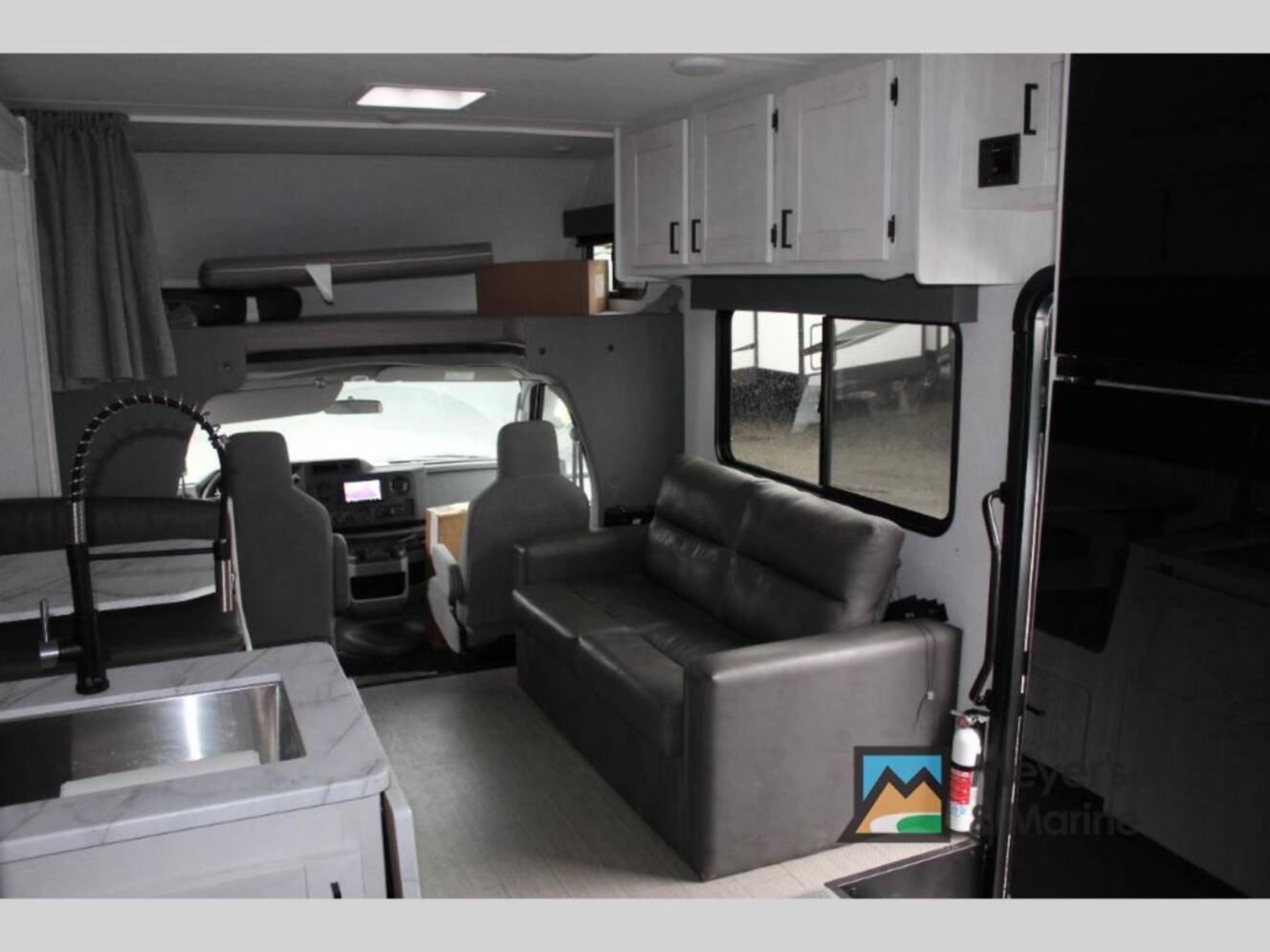 A photo of this 2025 East To West Entrada 3100FBF