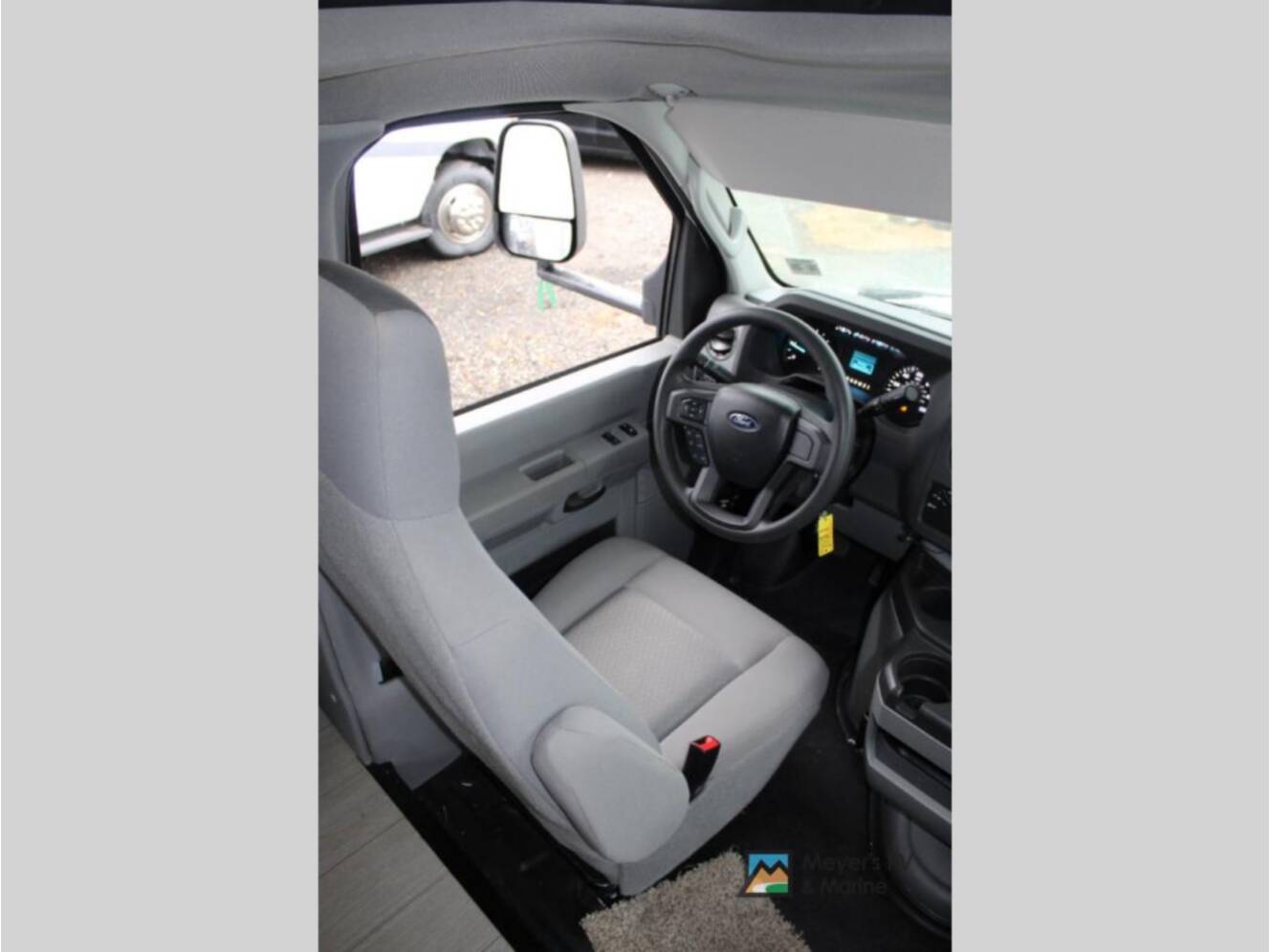 A photo of this 2025 East To West Entrada 3100FBF