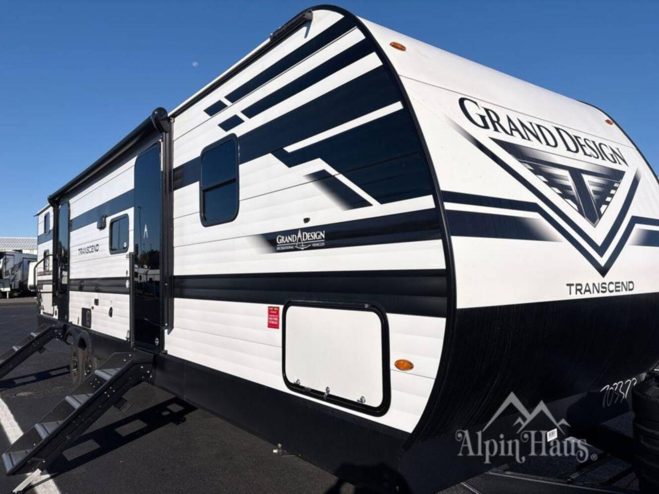 A photo of this 2026 Grand Design Transcend 325BHT