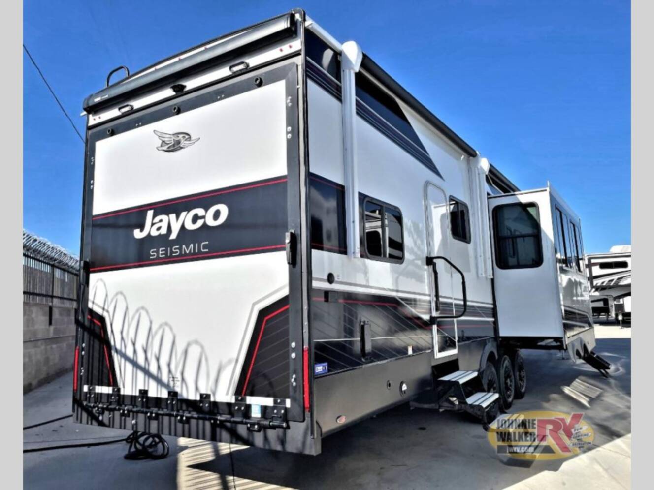 A photo of this 2026 Jayco Seismic 395