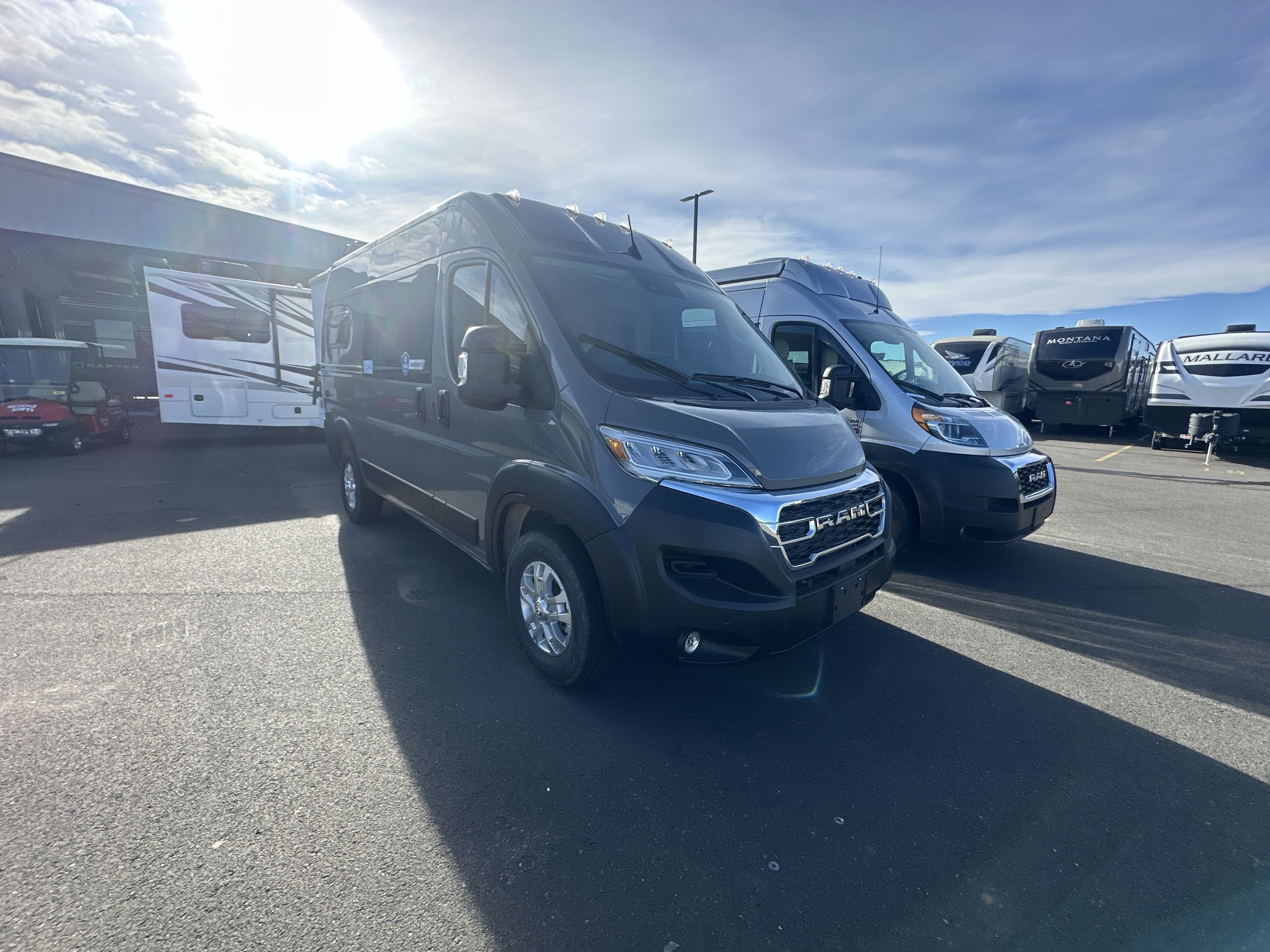 Class B RVs - Class B Motorhomes For Sale Near Edgemont, South Dakota ...