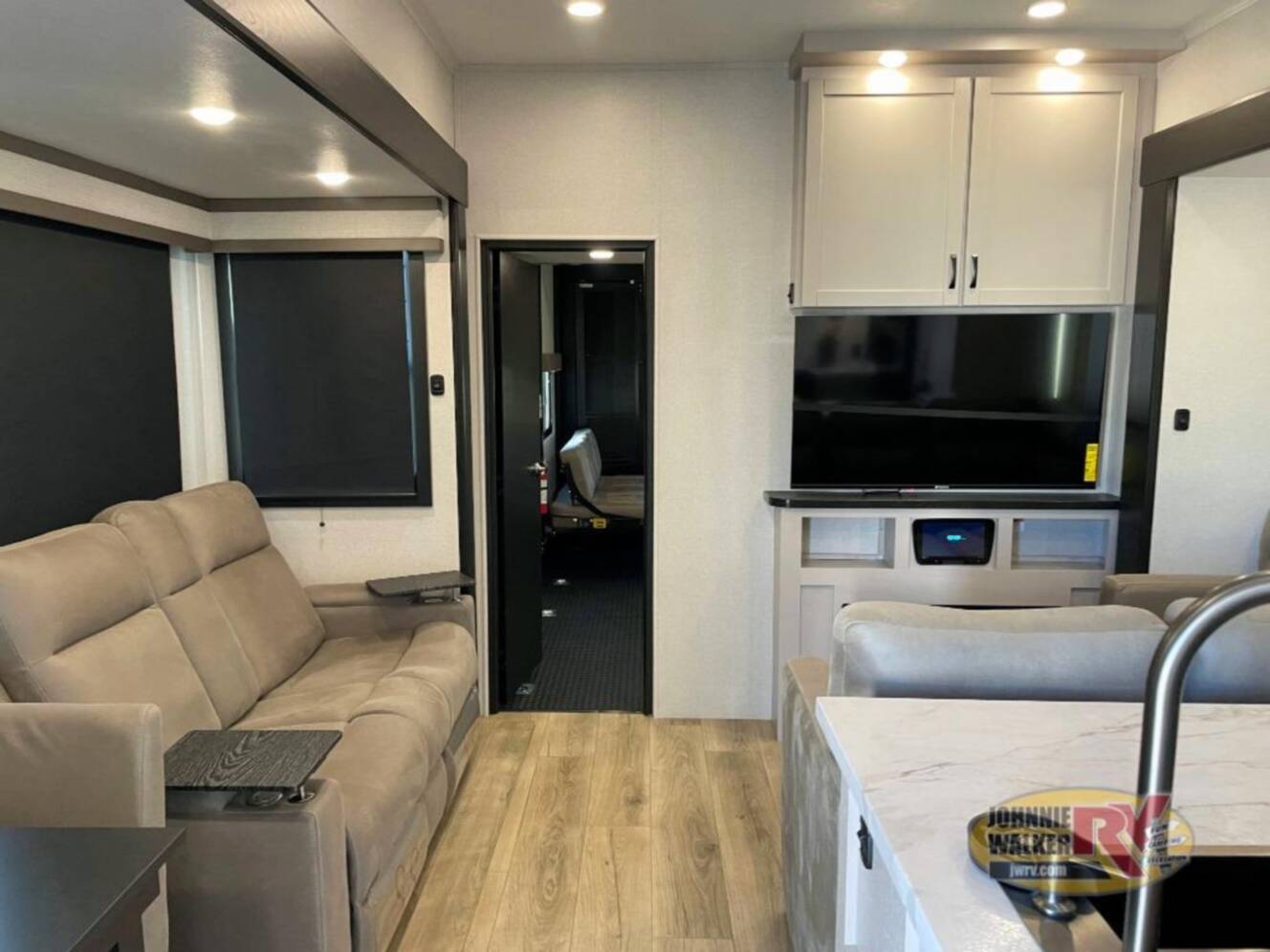 A photo of this 2026 Jayco Seismic 395