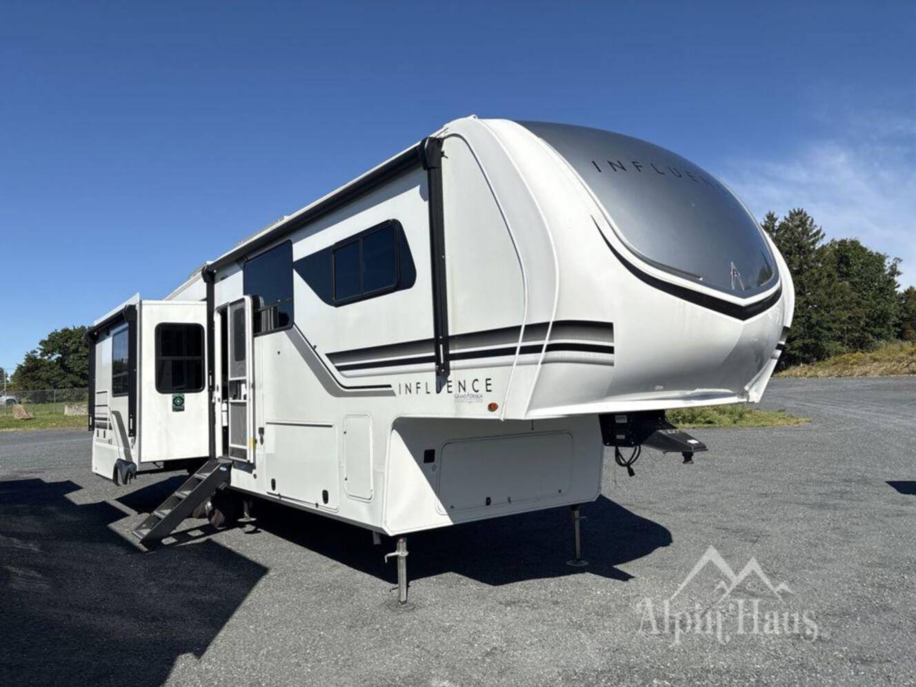 A photo of this 2025 Grand Design Influence 3203GK