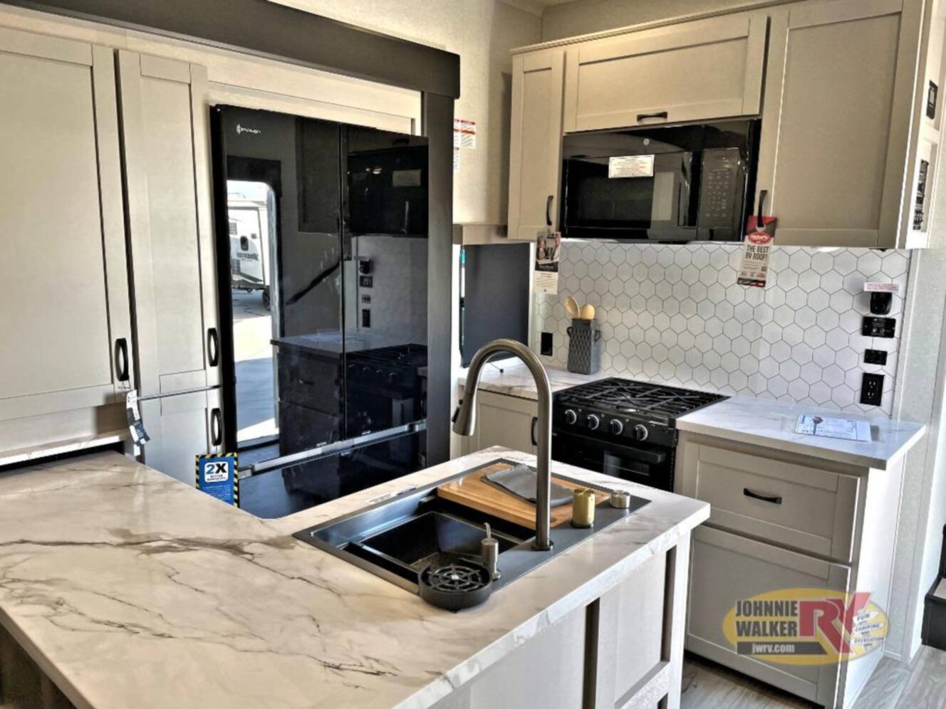 A photo of this 2026 Jayco Seismic 395