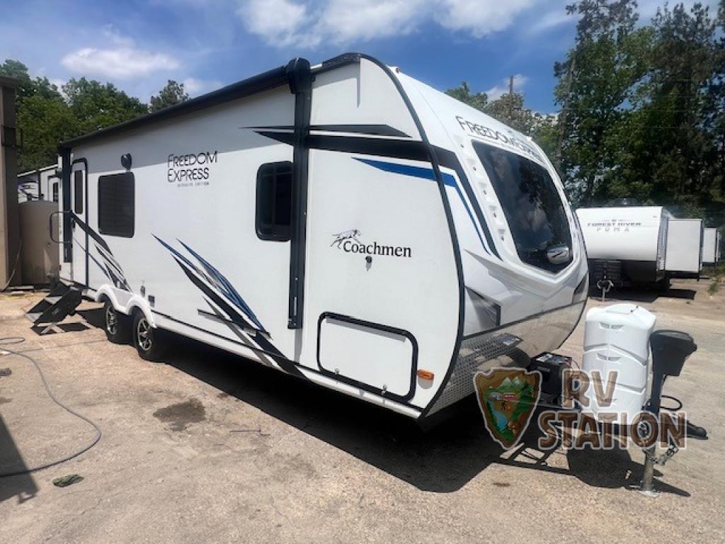 2023 Coachmen Rv Freedom Express Ultra Lite 246RKS in cleveland TX