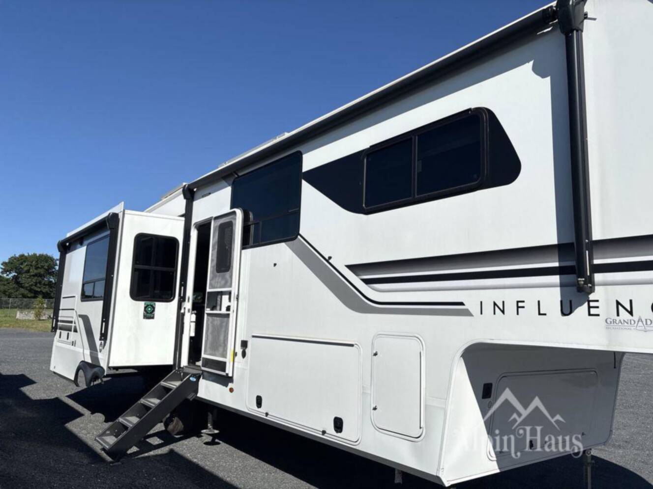 A photo of this 2025 Grand Design Influence 3203GK