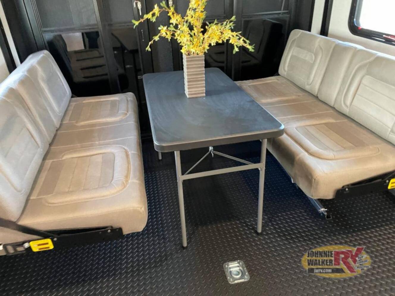 A photo of this 2026 Jayco Seismic 395
