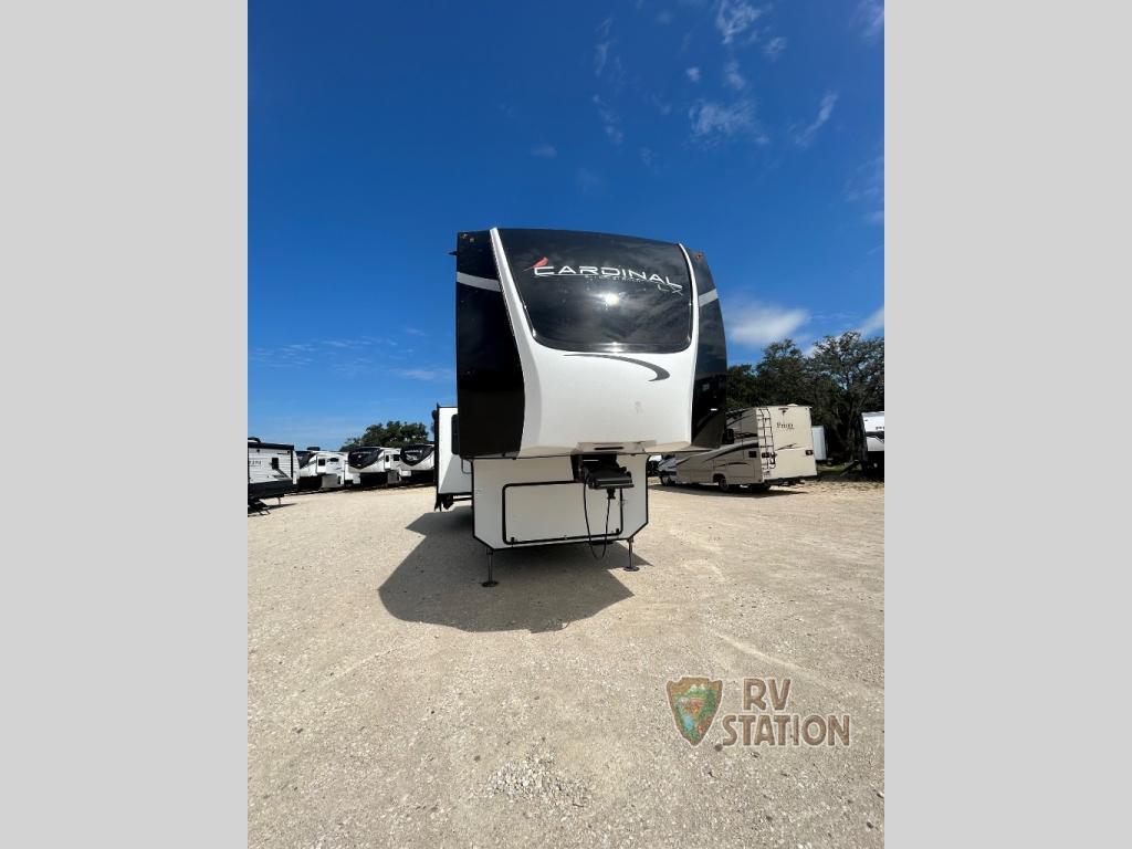 2022 Forest River Rv Cardinal Luxury 320RLX in inez TX