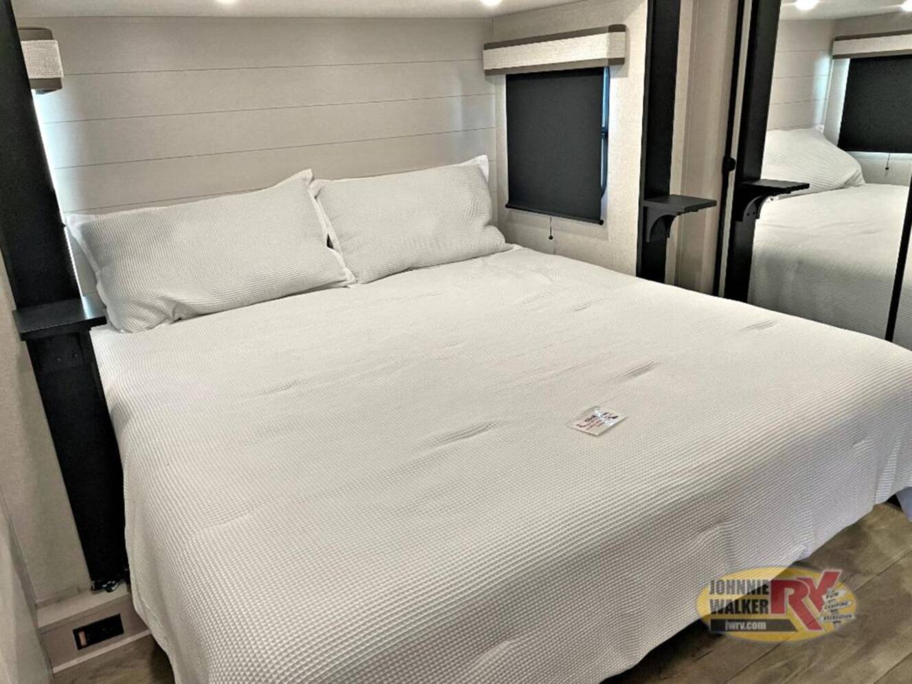A photo of this 2026 Jayco Seismic 395