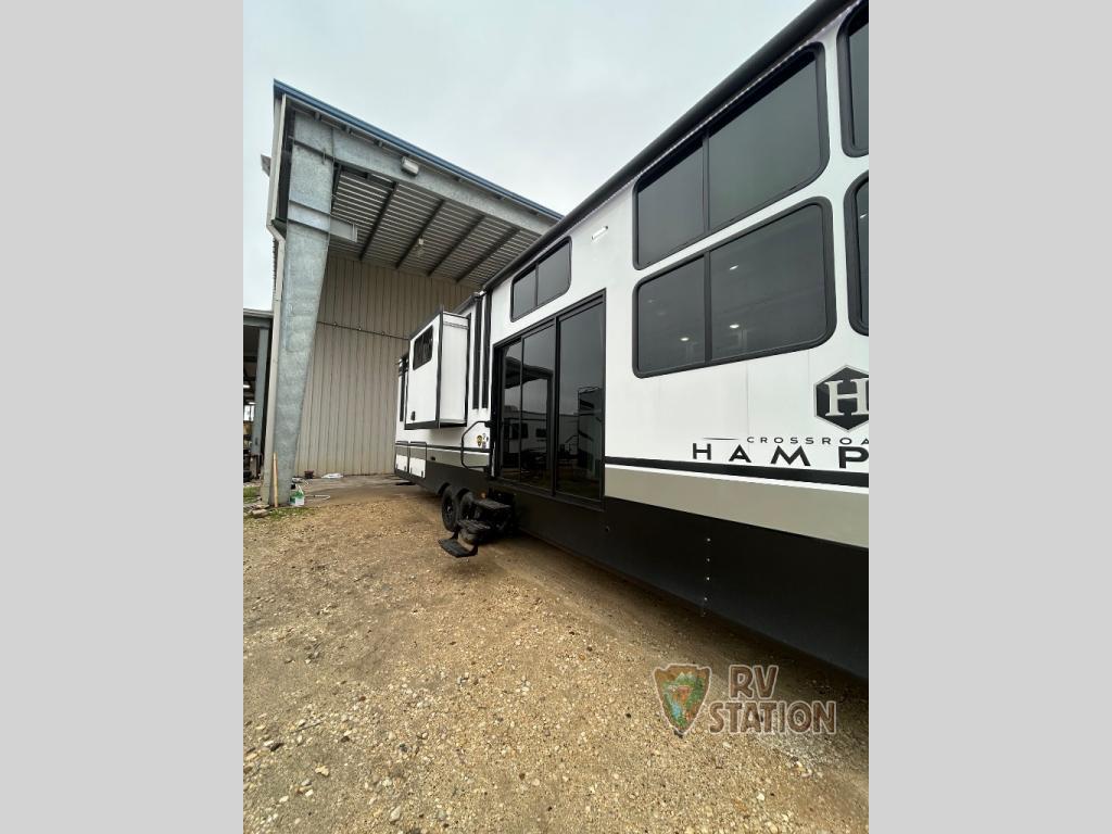 2025 Crossroads Rv Hampton 395BAM HP395BAM in inez TX