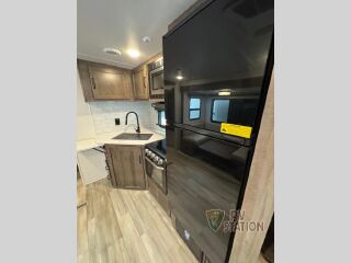 2024 FOREST RIVER ROCKWOOD ULTRA LITE 2706WS