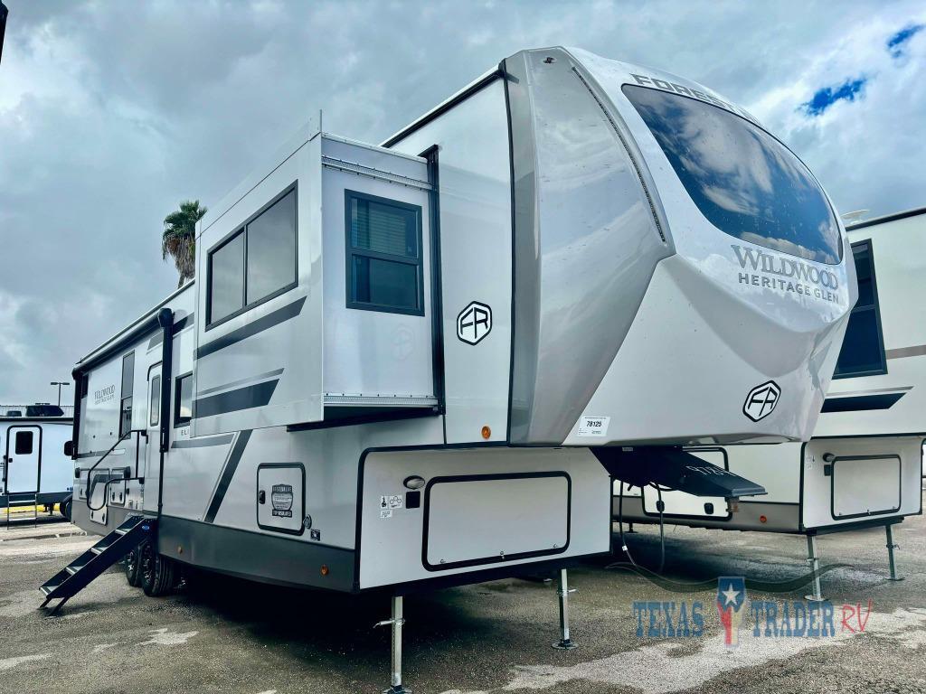 2025 Forest River Wildwood Heritage Glen Elite Series 36FL in la feria TX