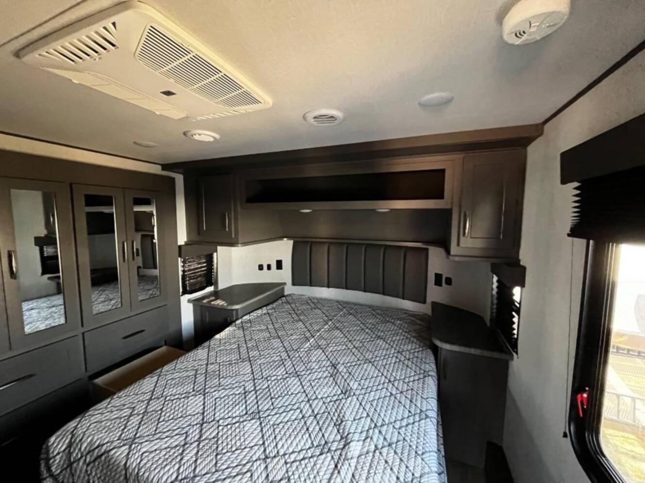 A photo of this 2024 Grand Design Momentum G-Class 355G