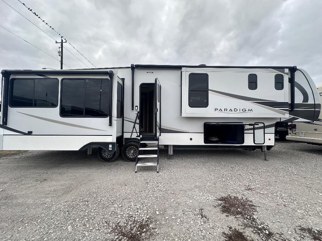 2024 Alliance Rv Paradigm 370FB in houston TX