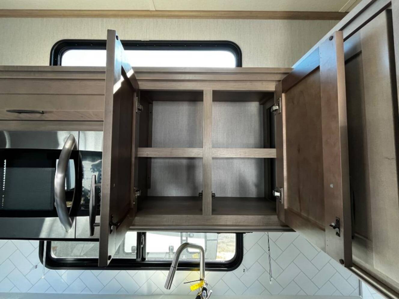 A photo of this 2024 Grand Design Momentum G-Class 355G
