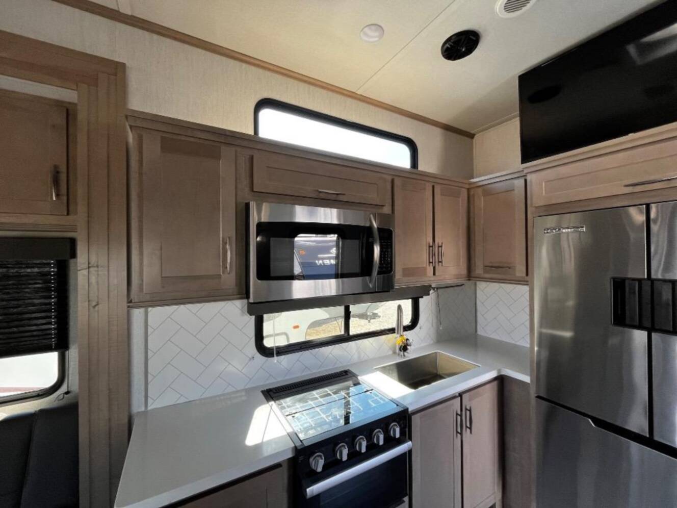 A photo of this 2024 Grand Design Momentum G-Class 355G