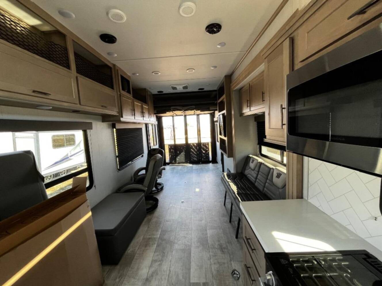 A photo of this 2024 Grand Design Momentum G-Class 355G