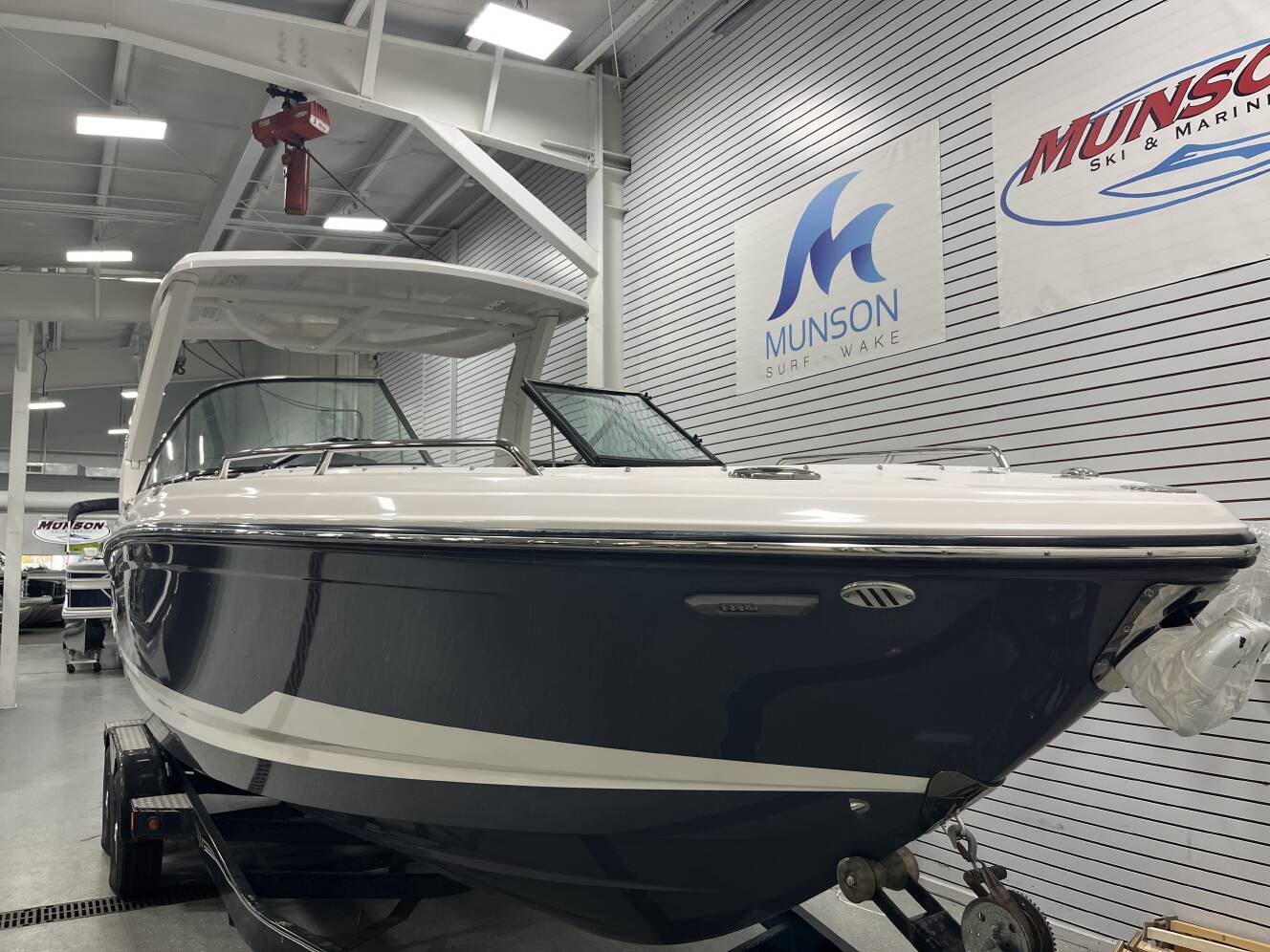 A photo of this 2025 Chaparral 30 SURF