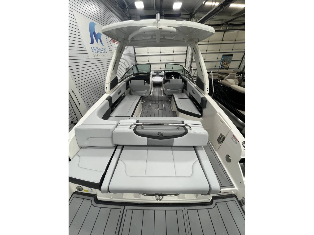 A photo of this 2025 Chaparral 30 SURF