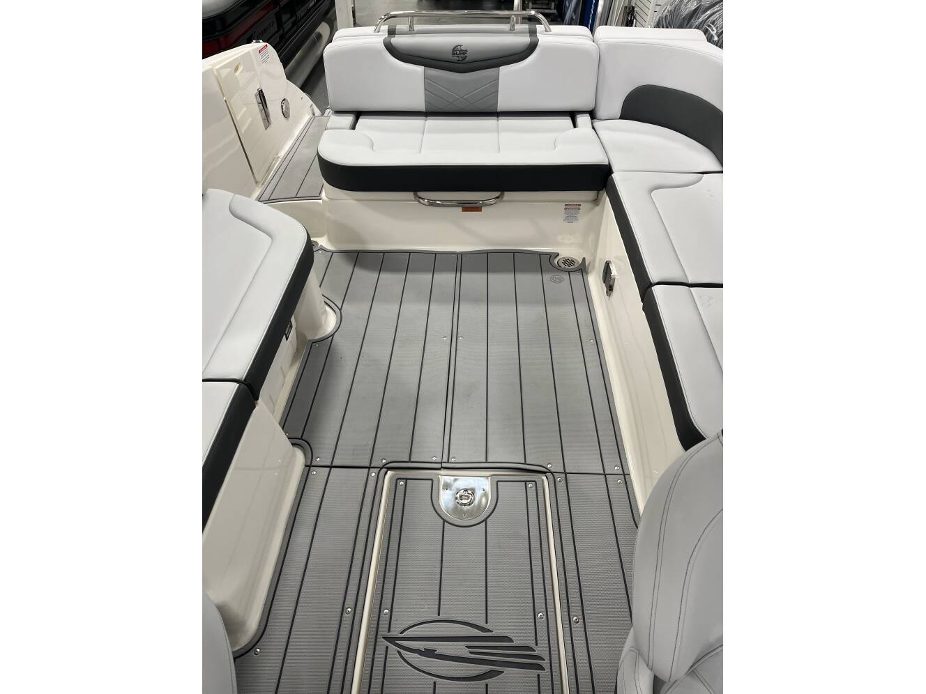 A photo of this 2025 Chaparral 30 SURF