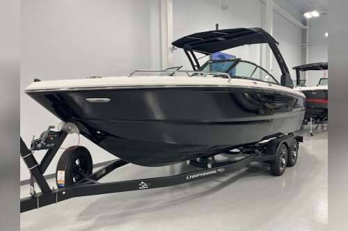 2025 Chaparral 247 SSX in fontana WI