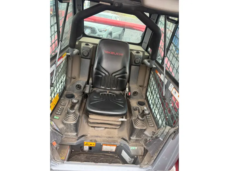 2022 TAKEUCHI TL10V2