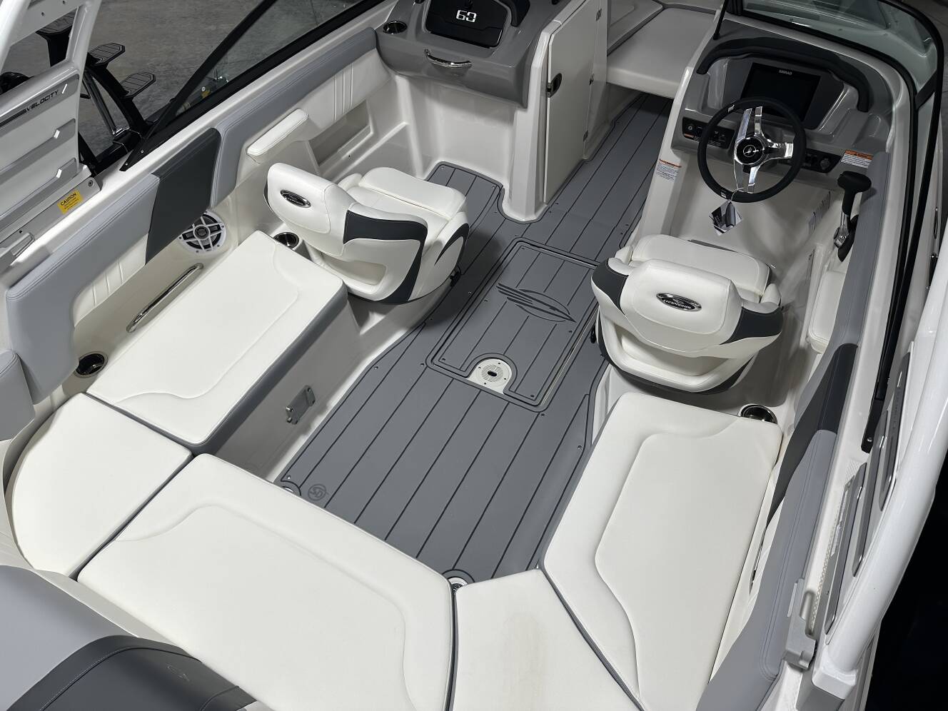 A photo of this 2025 Chaparral 23 SSI