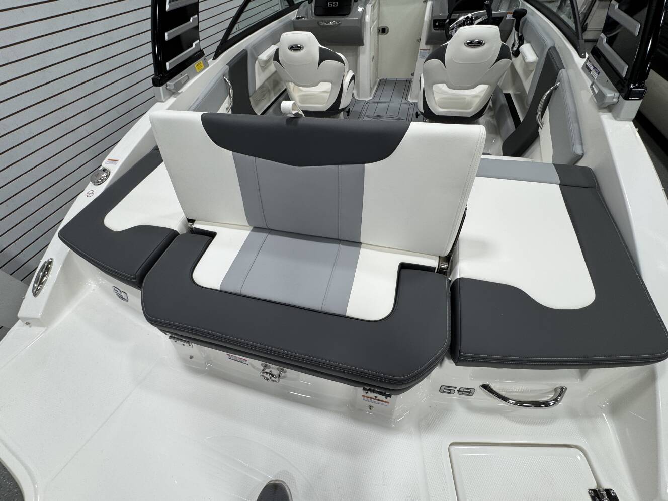A photo of this 2025 Chaparral 21 SSI