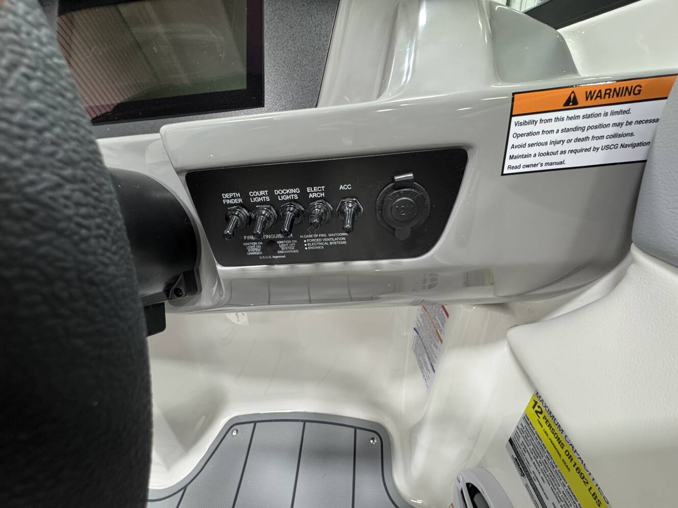 A photo of this 2025 Chaparral 21 SSI