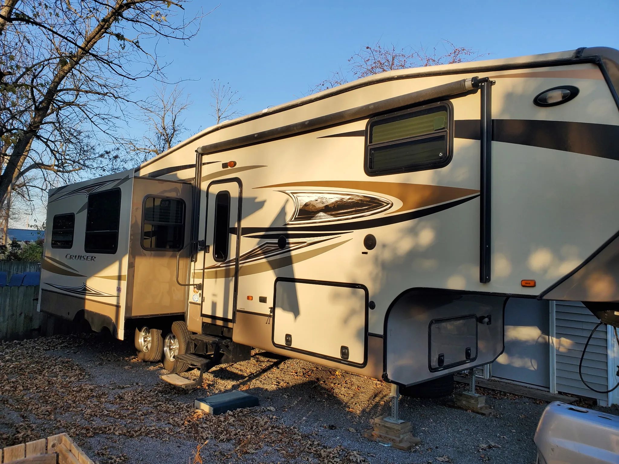 2013 Crossroads CRUISER SAHARA 310 RE RV