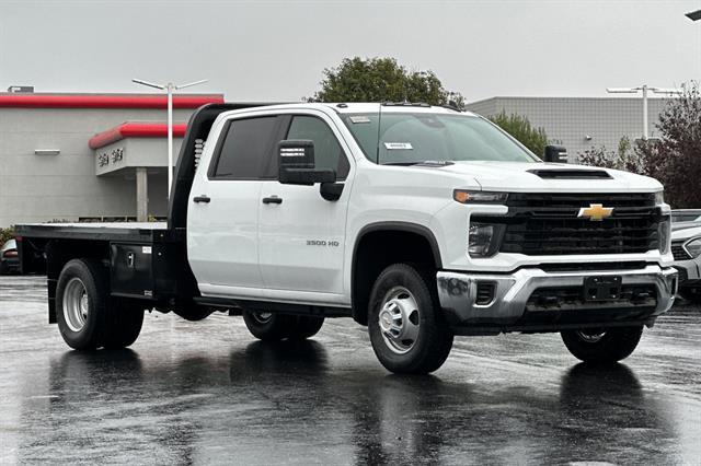 2024 Chevrolet Silverado 3500HD Work Truck photo 2