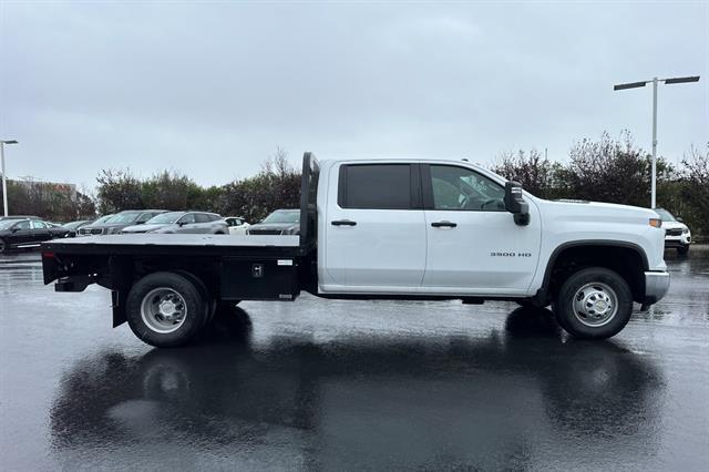 2024 Chevrolet Silverado 3500HD Work Truck photo 3
