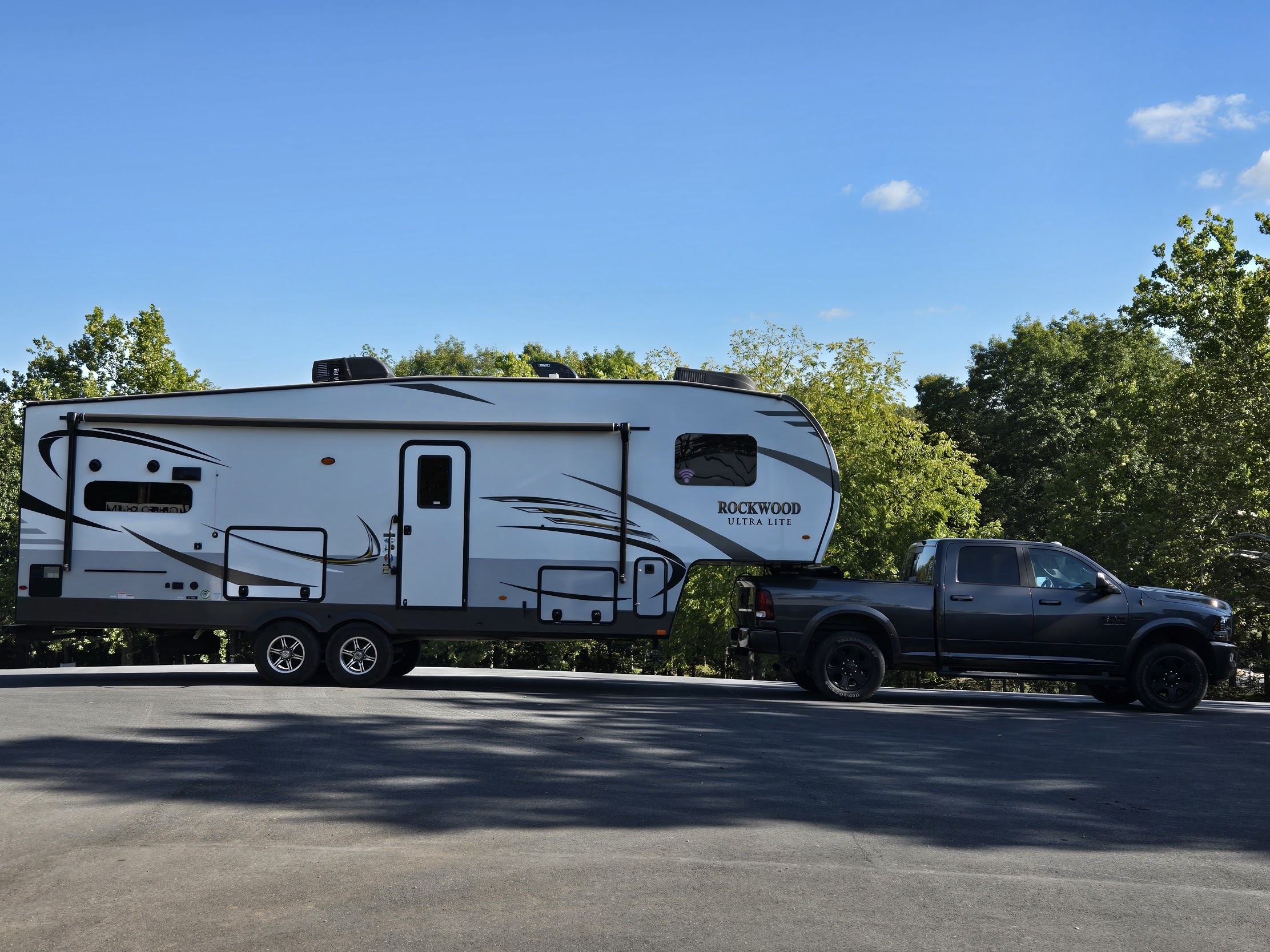 2021 Forest River ROCKWOOD 2882S in conneaut lake PA