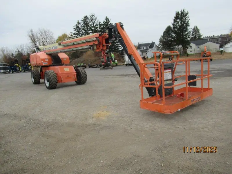 2017 JLG 1200SJP