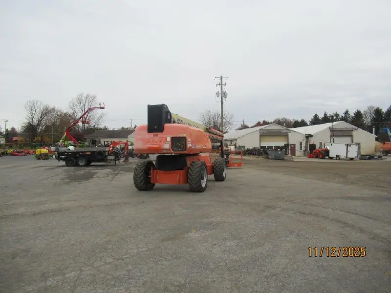2017 JLG 1200SJP