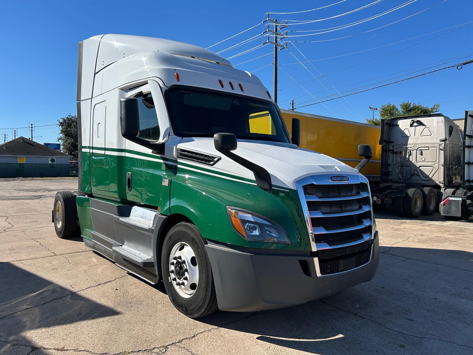 2021 FREIGHTLINER CASCADIA 126 in Houston, TX