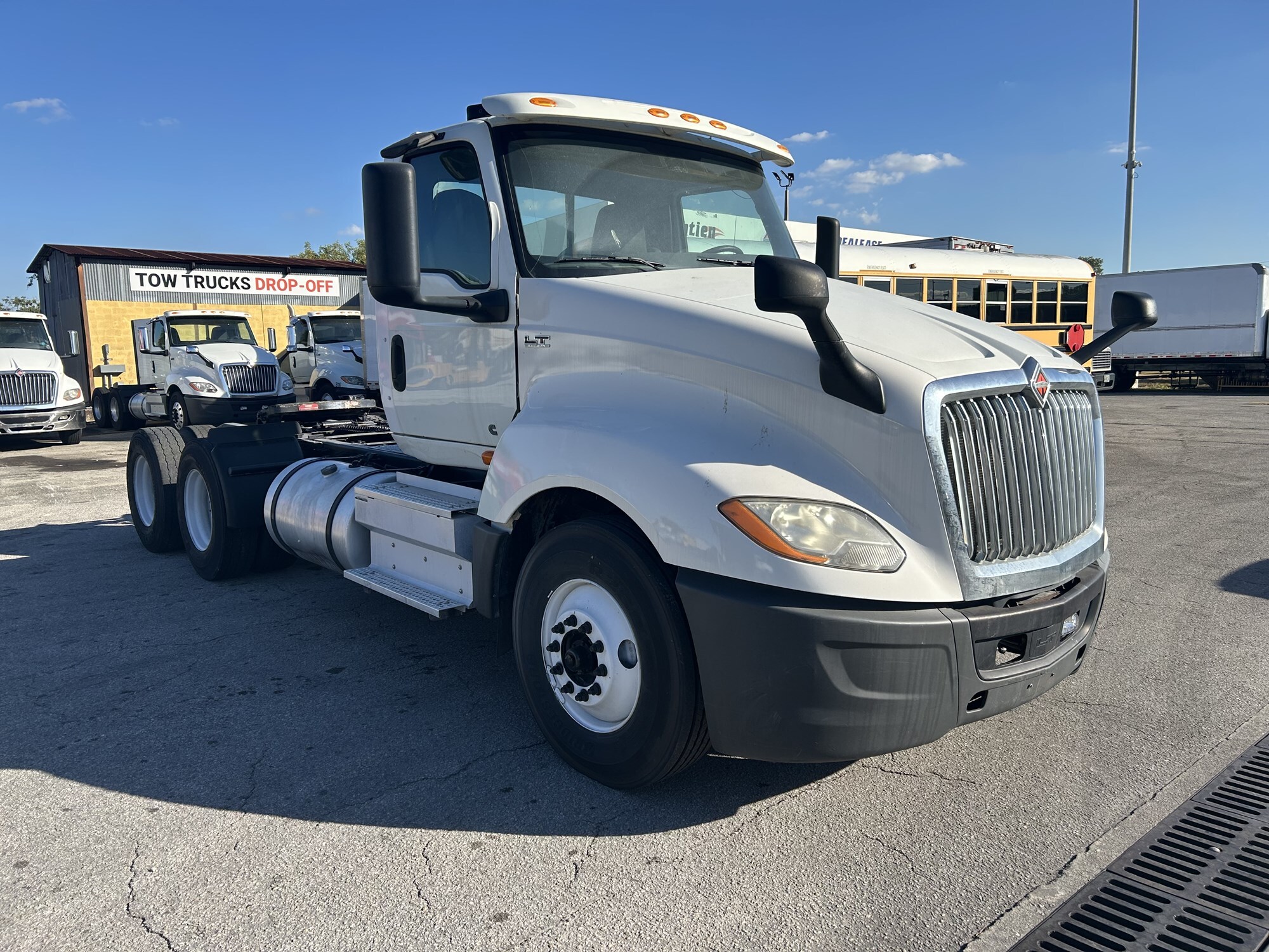 2020 INTERNATIONAL LT625 6x4 in Miami, FL