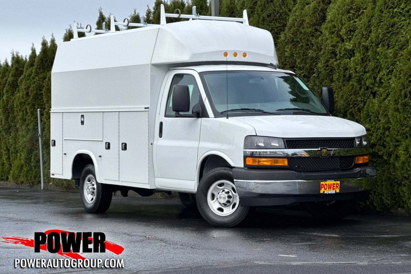 2025 CHEVROLET Express Cutaway 3500 in Sublimity, OR