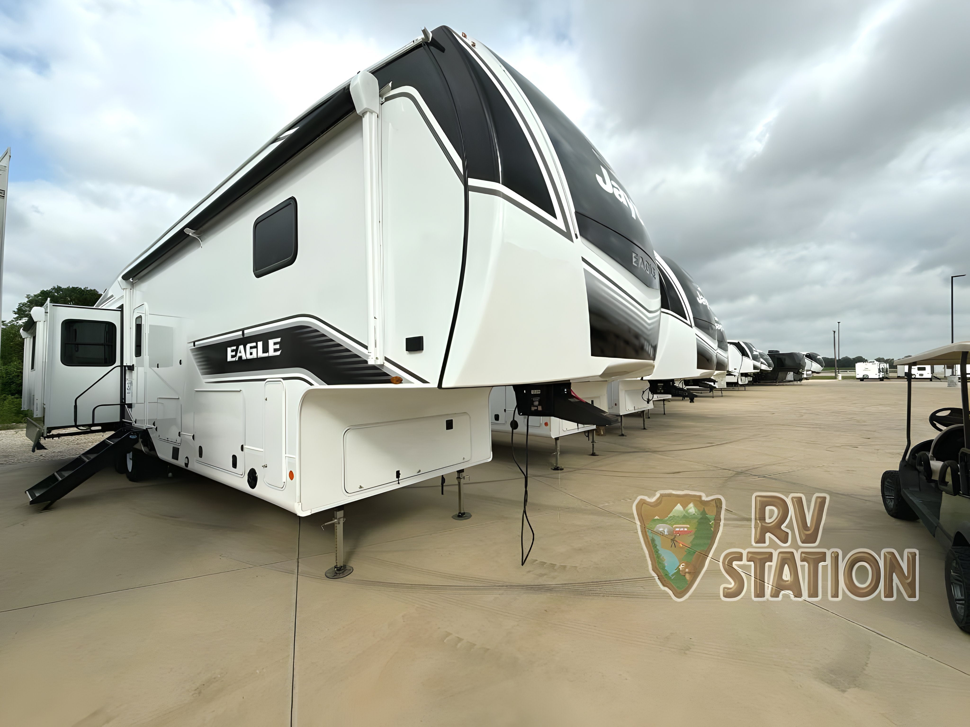 2026 Jayco Eagle 355MBQS RV