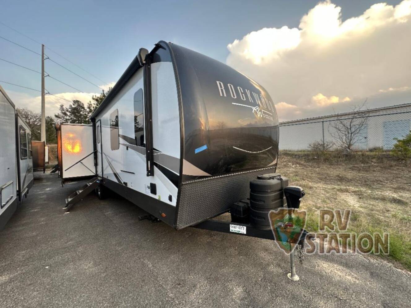 A photo of this 2025 Forest River Rv Rockwood Signature 8332SB