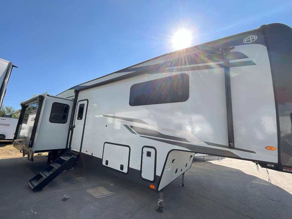 2026 Forest River Rv Flagstaff Classic 405CBH in san antonio TX