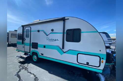 2023 Gulf Stream Vintage 19ERD in tremonton UT