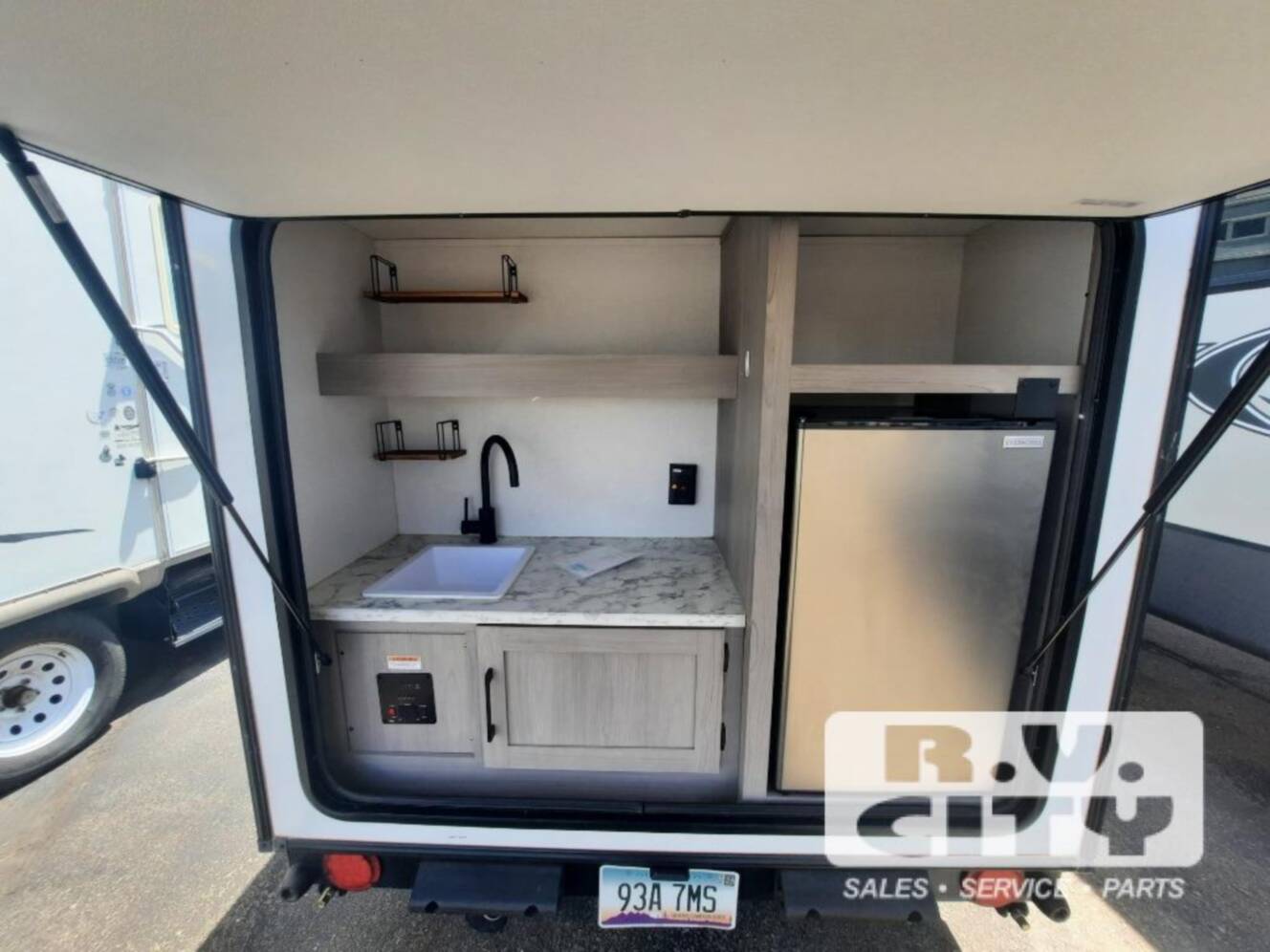 A photo of this 2024 Dutchmen Rv Coleman Rubicon 1200 Series 1400BH