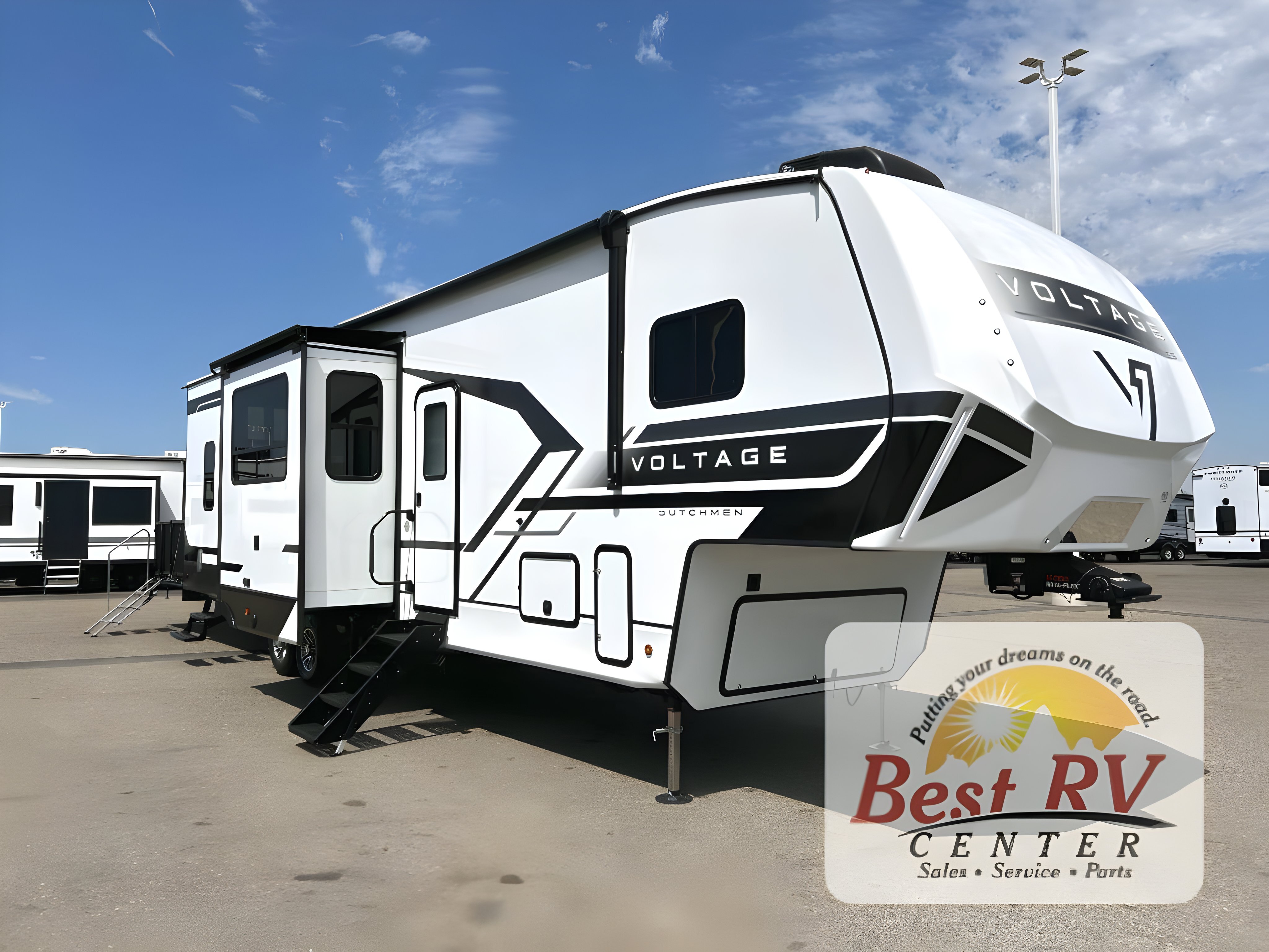 2026 Dutchmen Rv Voltage V-Series 3600 Fifth Wheel Toy Hauler RV